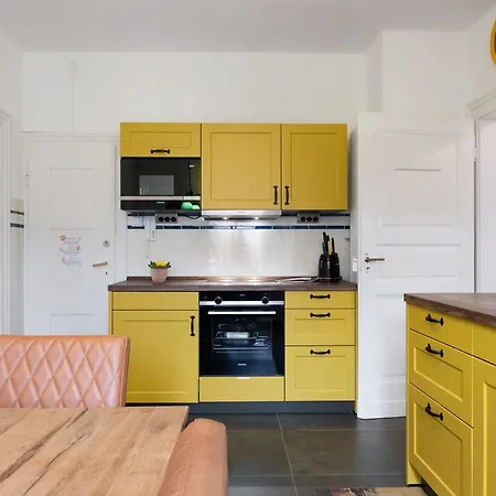 Am Buehl 1 Apartament *